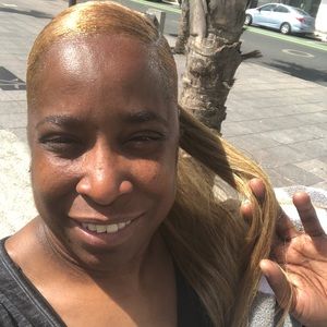 Meet your Posher, Yvette